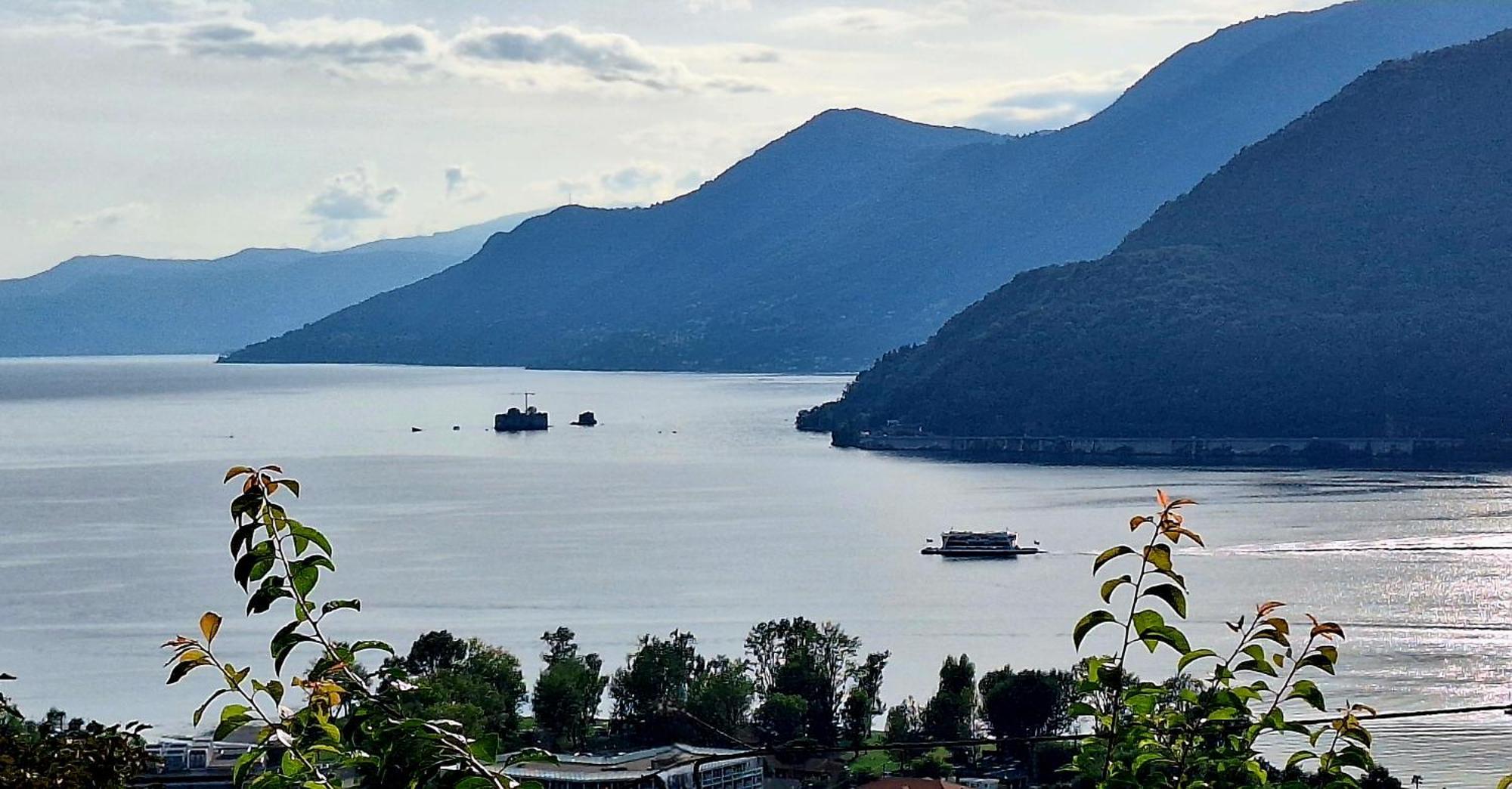 Sole & Lago-Lake Maccagno Bagian luar foto